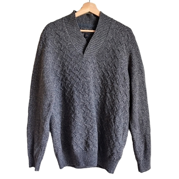 Jos A. Bank Wool Blend Gray knit V neck Sweater Top Men's Size Large - Picture 1 of 5